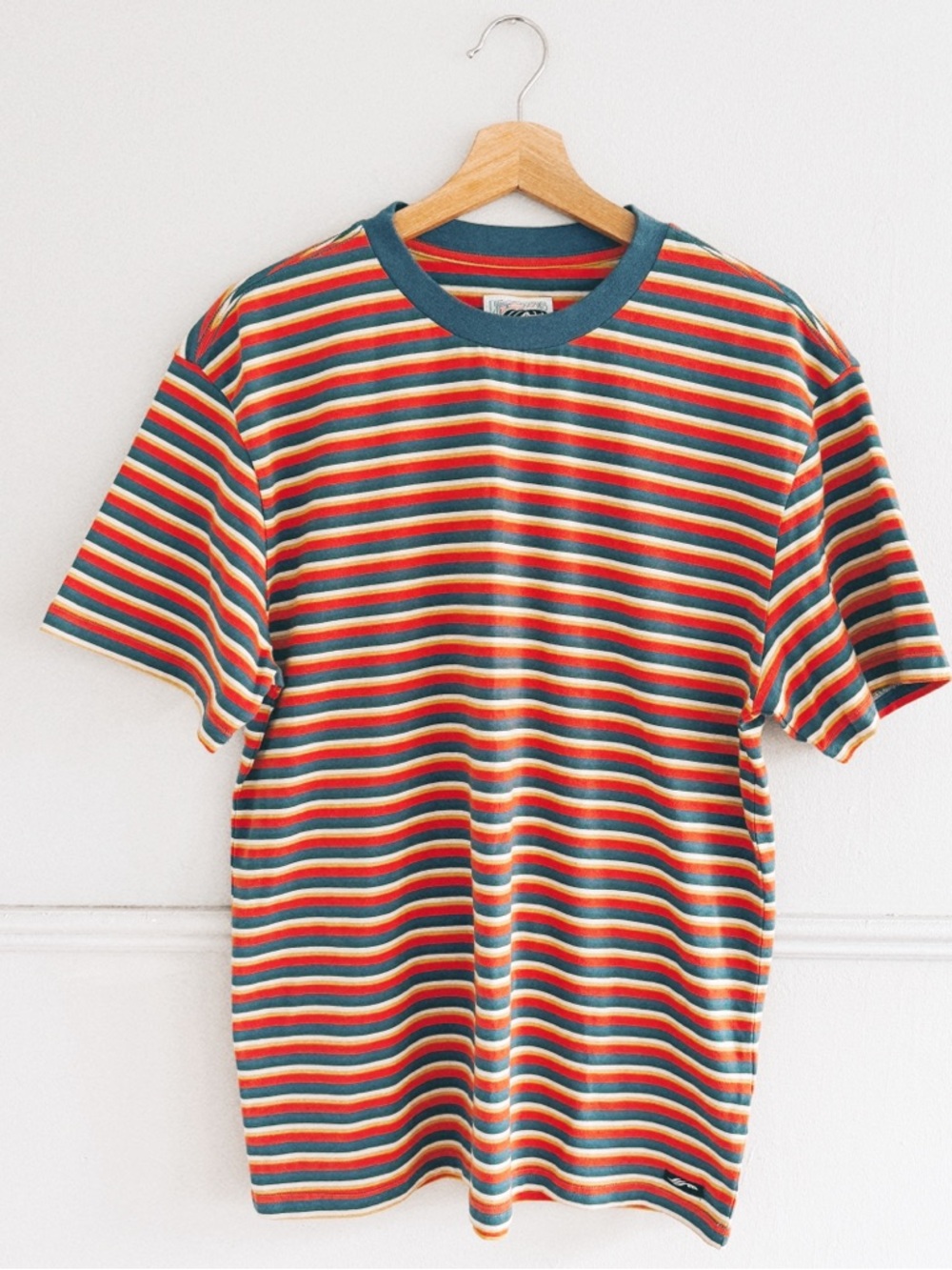 DEWEY BEACH SURF SHOP > Retro Striped Tee